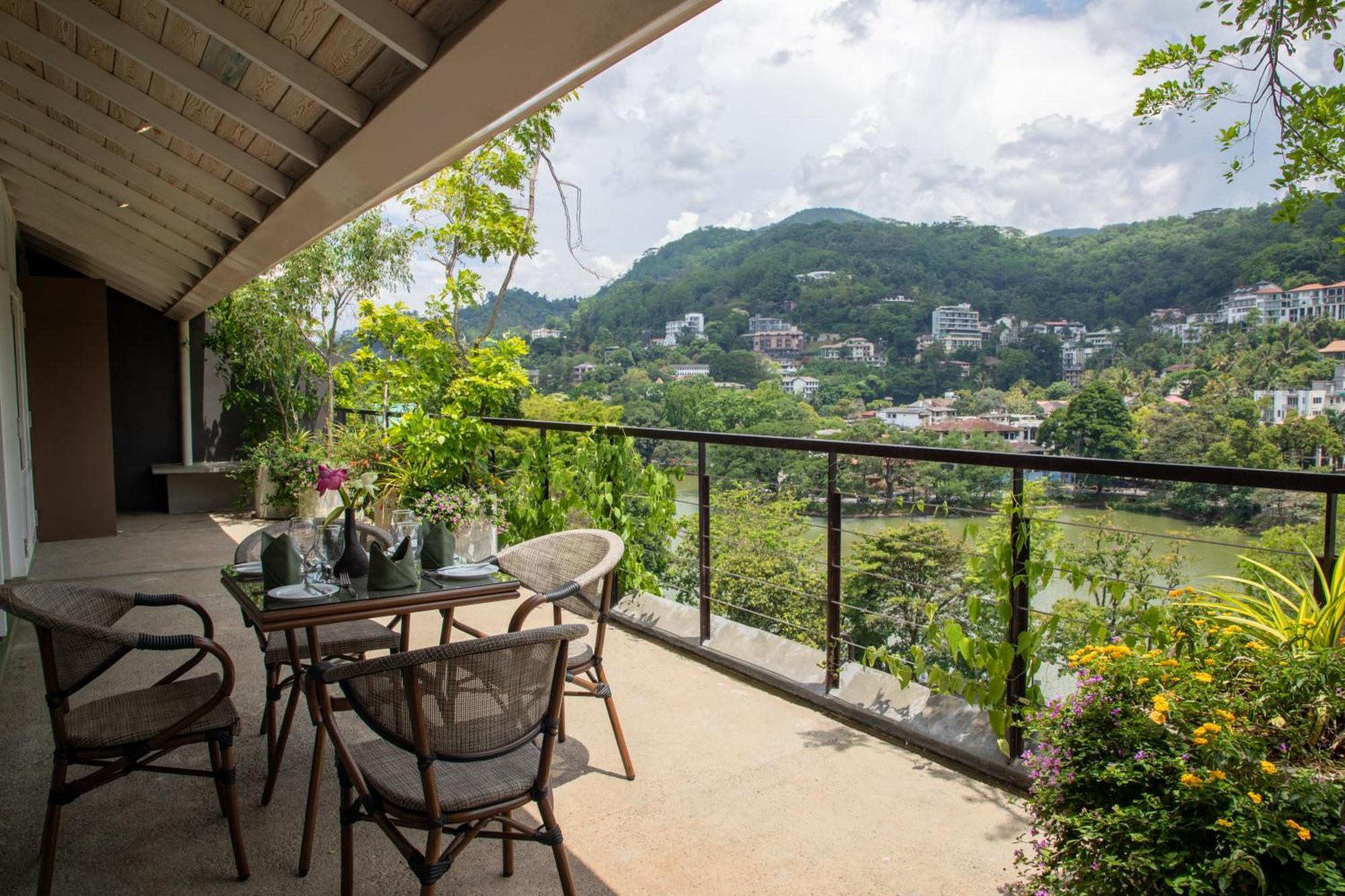 Lake Avenue Hotel Kandy Ngoại thất bức ảnh