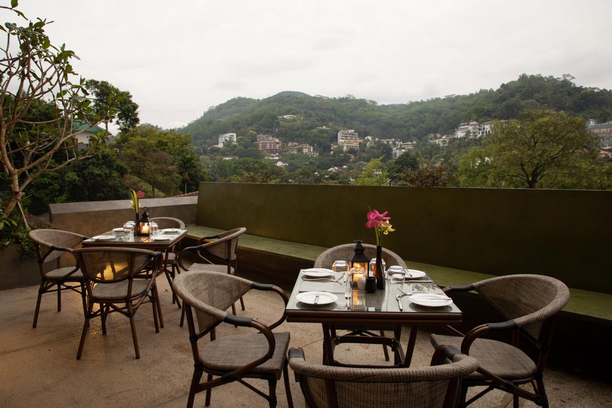 Lake Avenue Hotel Kandy Ngoại thất bức ảnh
