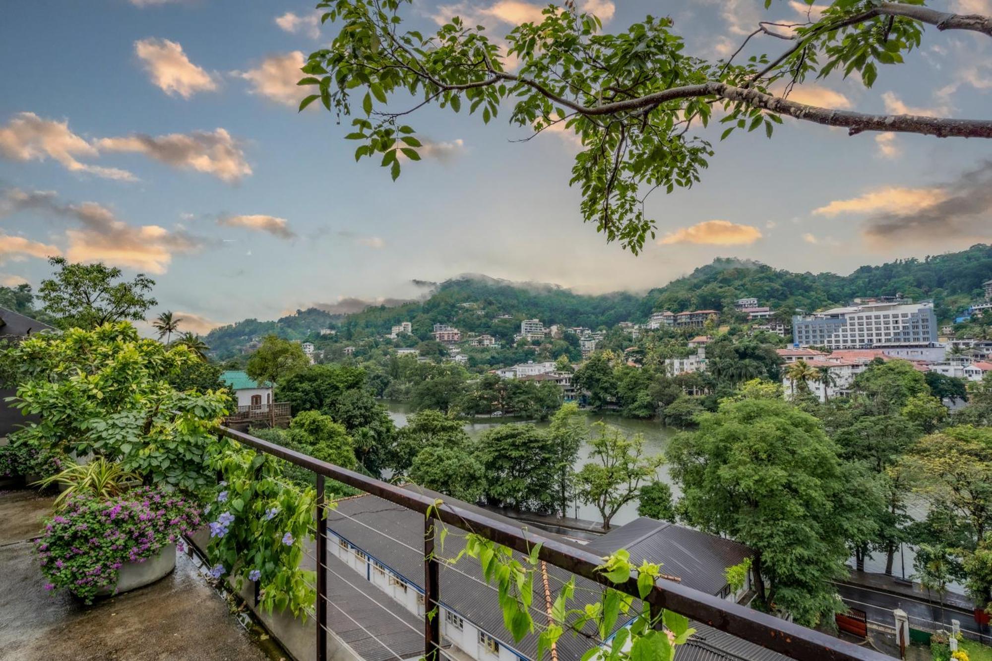 Lake Avenue Hotel Kandy Ngoại thất bức ảnh