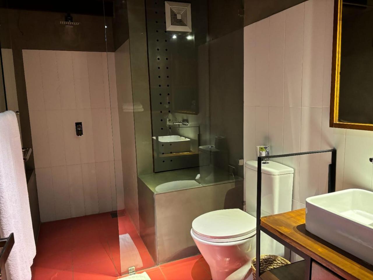 Lake Avenue Hotel Kandy Ngoại thất bức ảnh